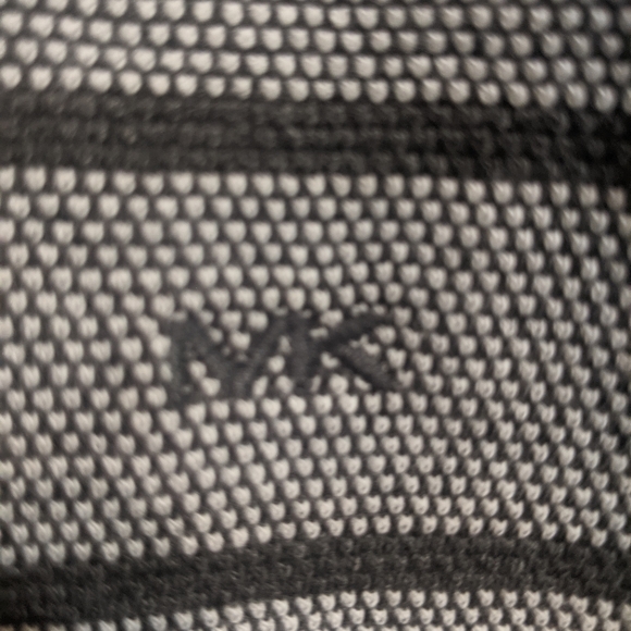 NWT Michael Kors Size Medium Mens Long Sleeve Knit - Picture 4 of 4